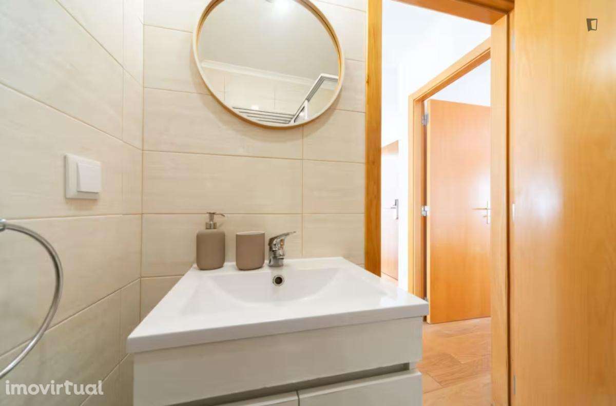 Apartamento com 2 quartos - localizado em Intendente Lisbon - Grande imagem: 4/14