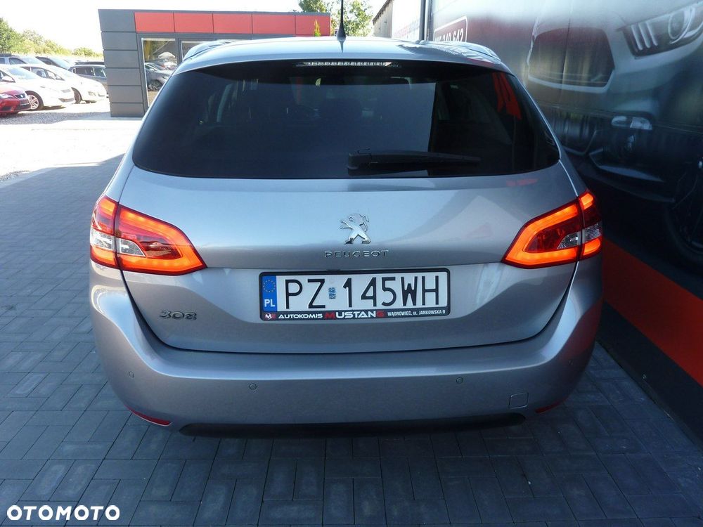 Peugeot 308 - 5