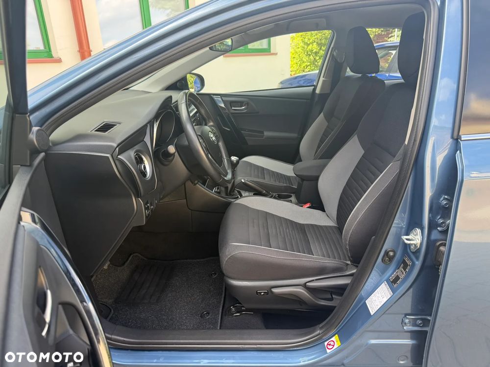 Toyota Auris 1.2 Turbo Edition S+ - 23