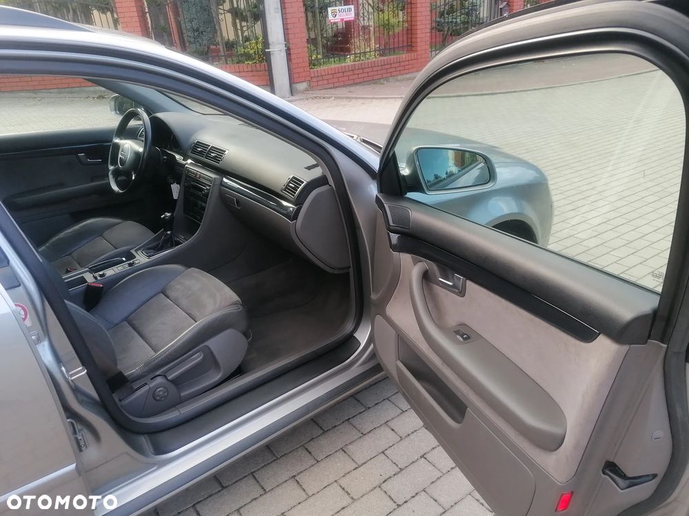 Audi A4 Avant - 15