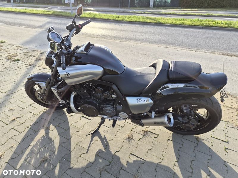 Yamaha V-MAX - 7