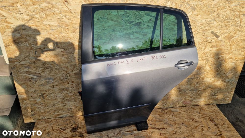 VW GOLF 6 VI PLUS DRZWI TYŁ LEWE LEWA KOD LAK.LA7T KOMPLET - 1