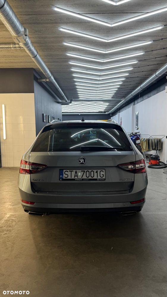 Skoda Superb 2.0 TSI 4x4 L&K DSG - 21