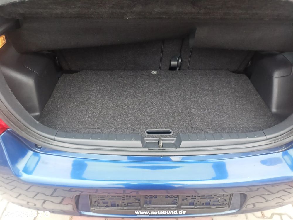 Toyota Yaris 1.3 - 11