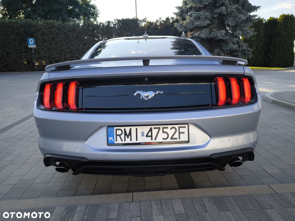 Ford Mustang 2.3 EcoBoost - 27