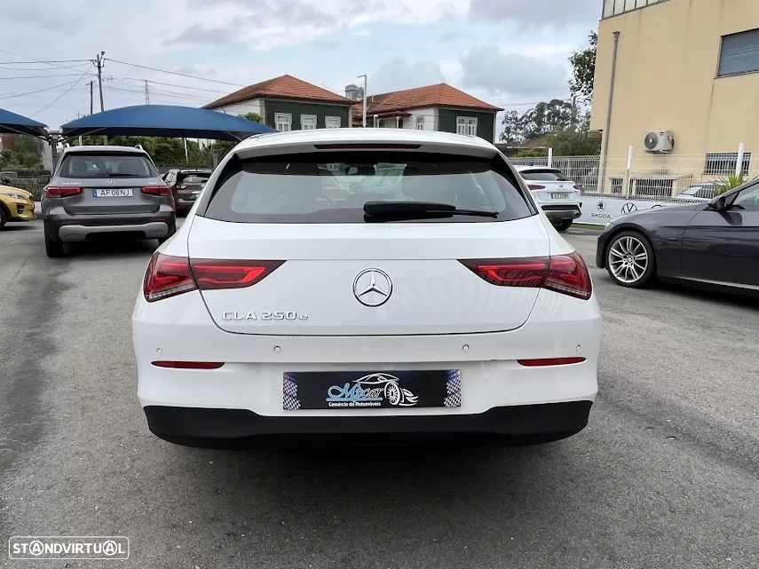 Mercedes-Benz CLA 250 e Shooting Brake Style Plus - 6