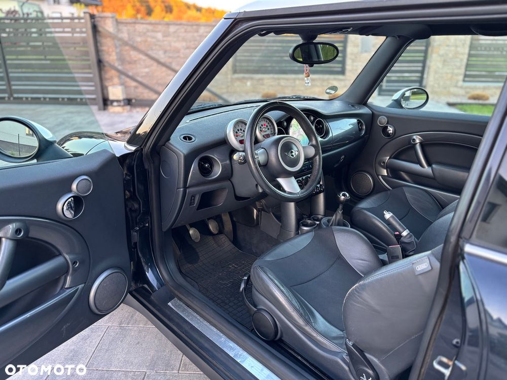 MINI Cooper Standard - 5