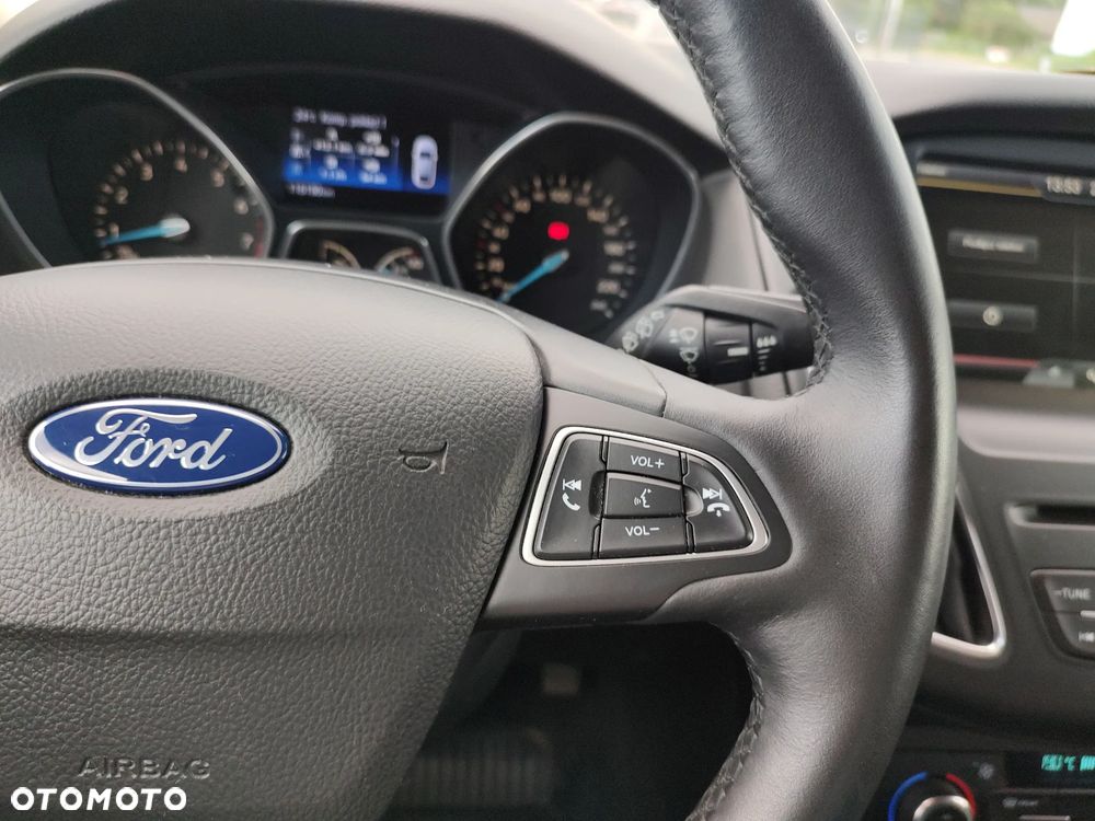 Ford Focus 1.5 EcoBoost Titanium ASS - 27