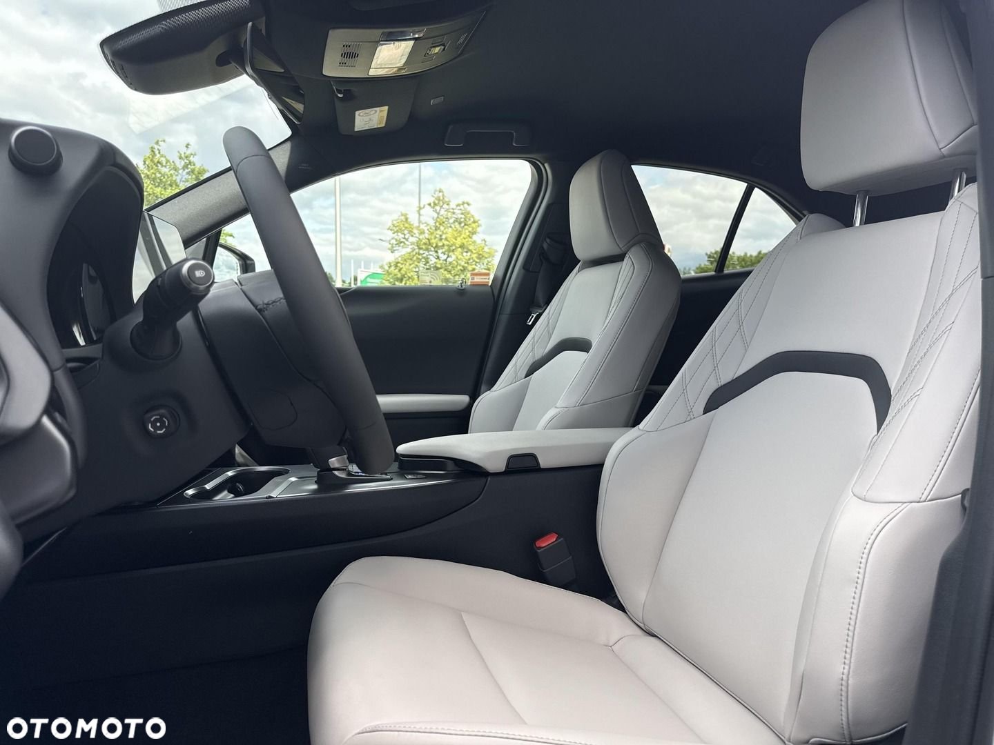 Lexus UX - 13