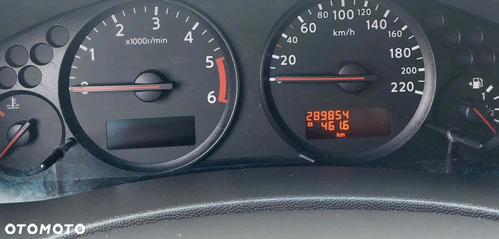 Nissan Navara 2.5 D SE Long EU5 - 28