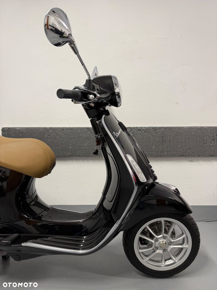Vespa Primavera - 2