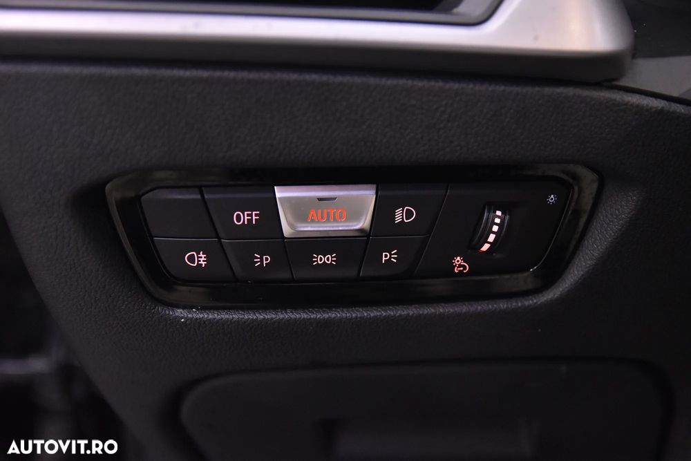 BMW Seria 3 320d Touring Aut. - 14