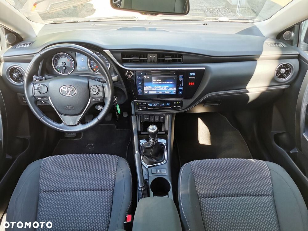 Toyota Corolla - 8