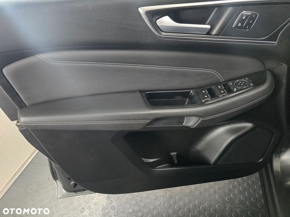 Ford S-Max 2.0 TDCi Titanium PowerShift - 7