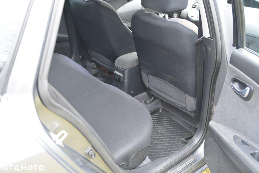 Nissan Primera 1.8 acenta - 14