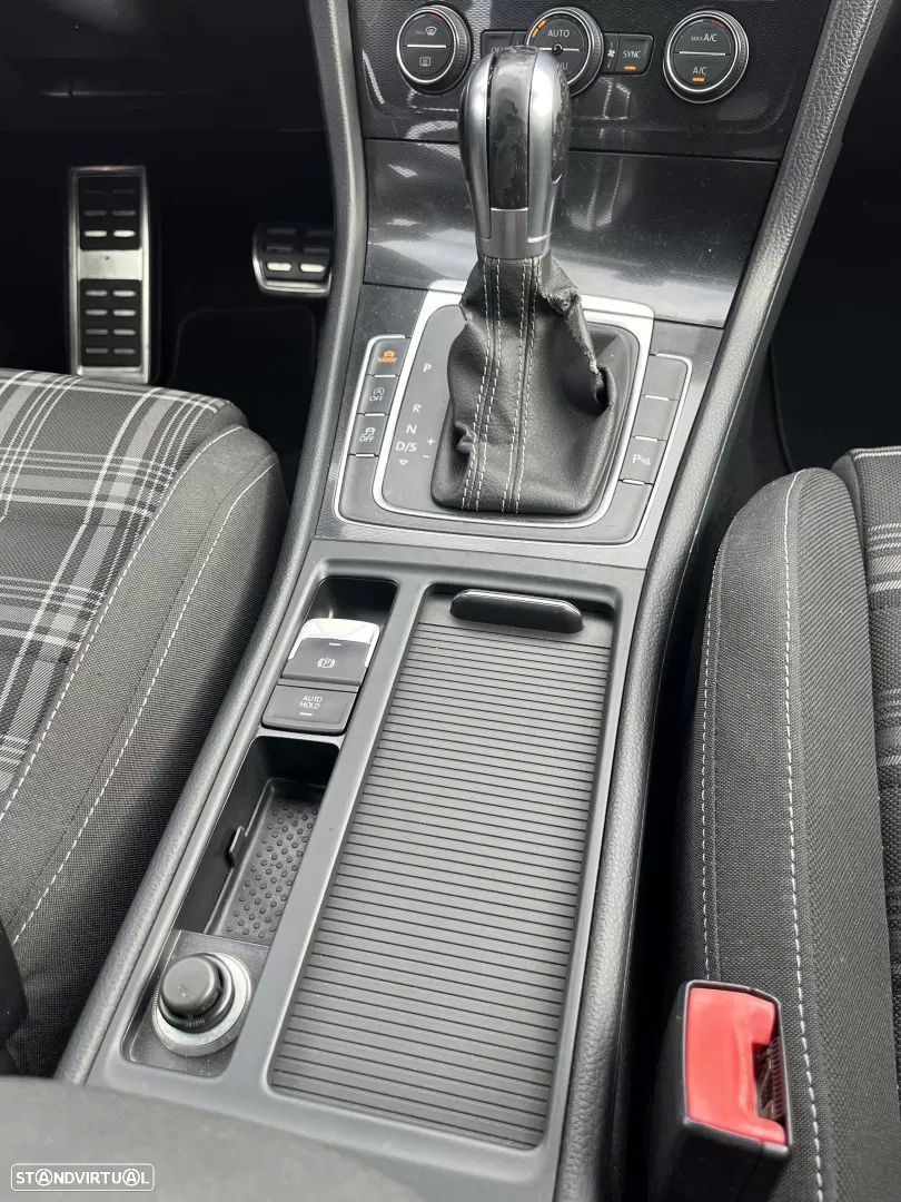 VW Golf 2.0 TDi GTD DSG - 50