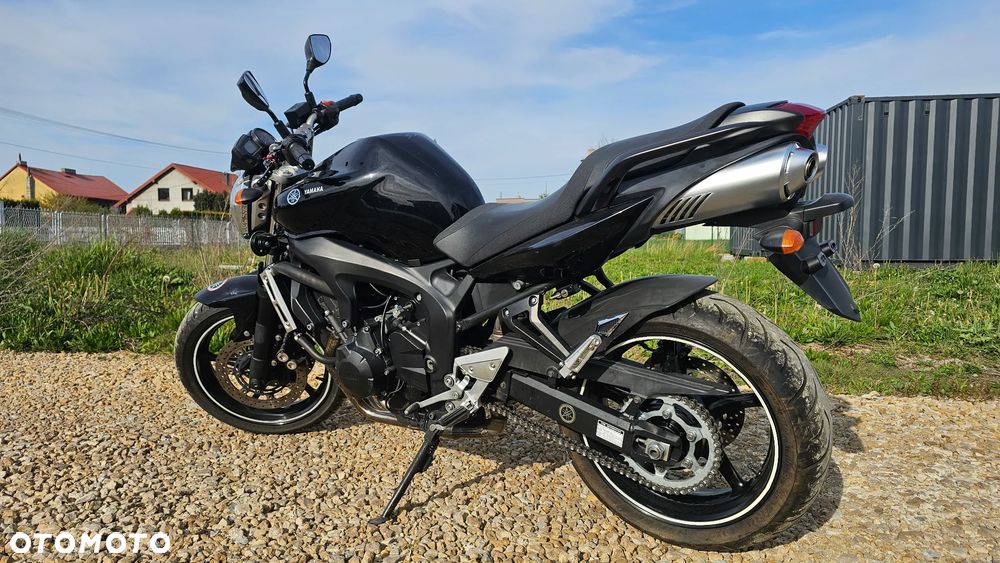 Yamaha FZ6 - 2