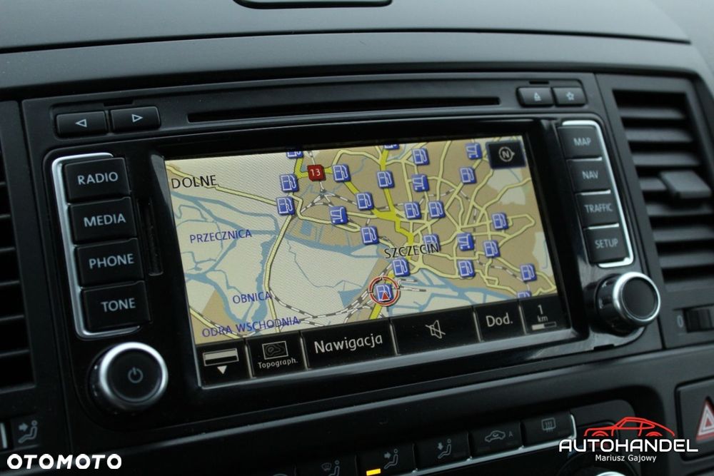 Volkswagen Multivan - 17