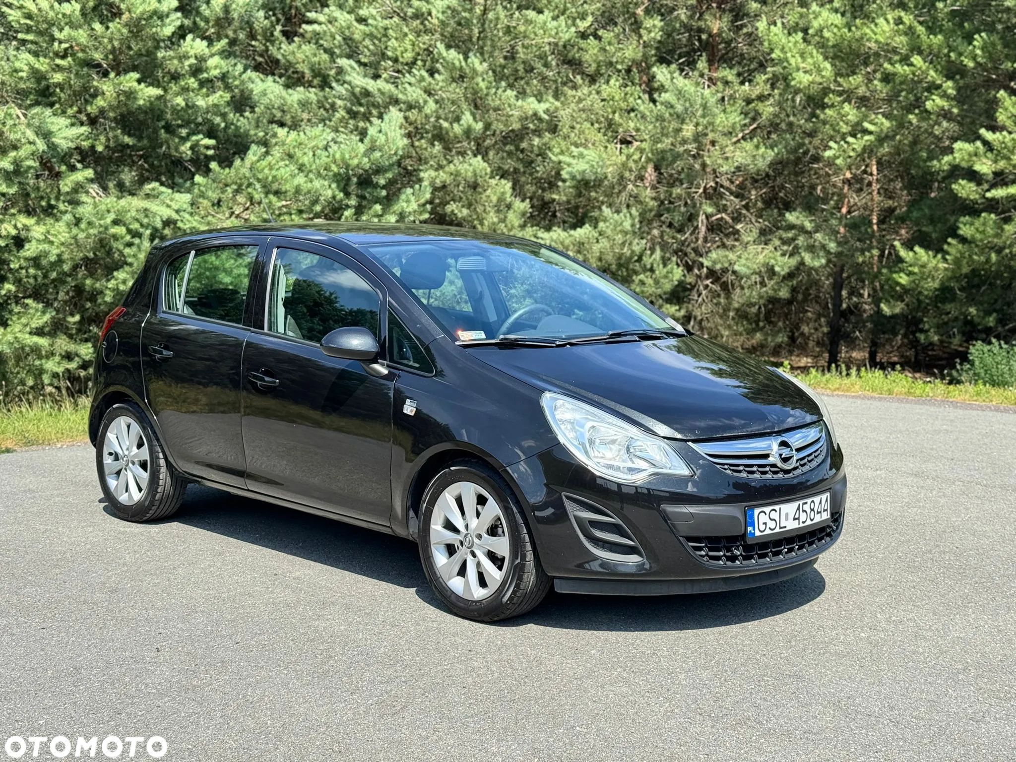 Opel Corsa 1.4 16V Edition 150 - 1