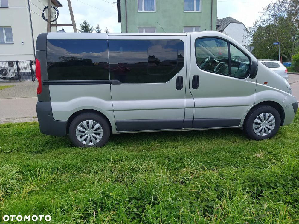 Opel Vivaro - 2