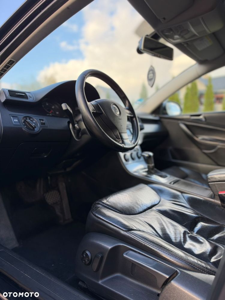 Volkswagen Passat - 17