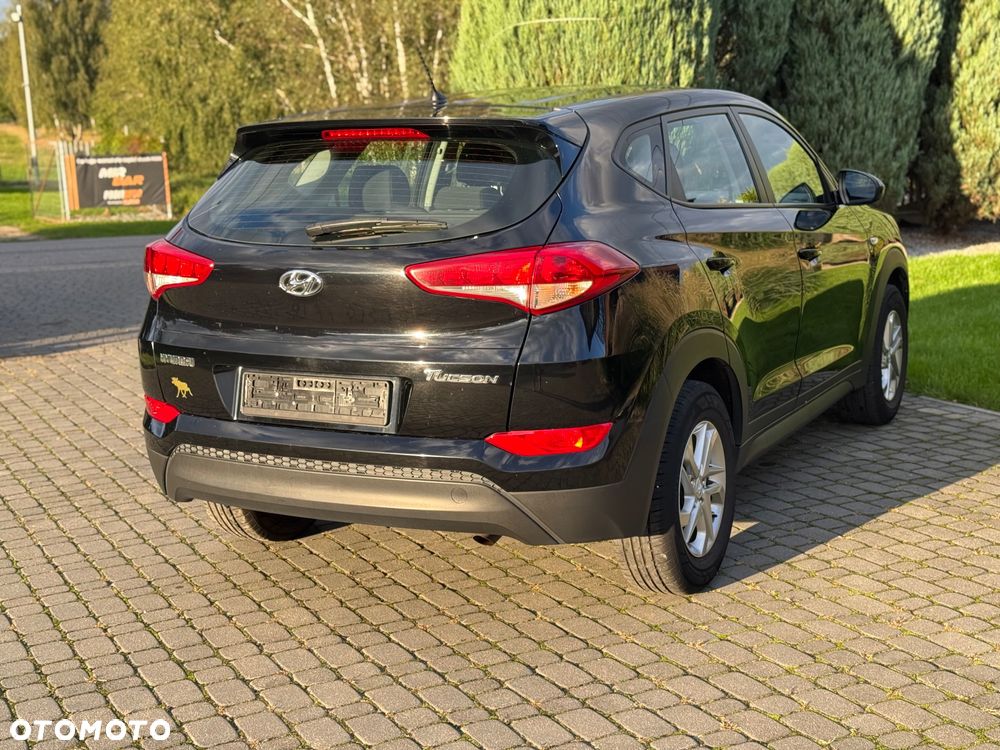 Hyundai Tucson 1.7 CRDI BlueDrive Classic 2WD - 10