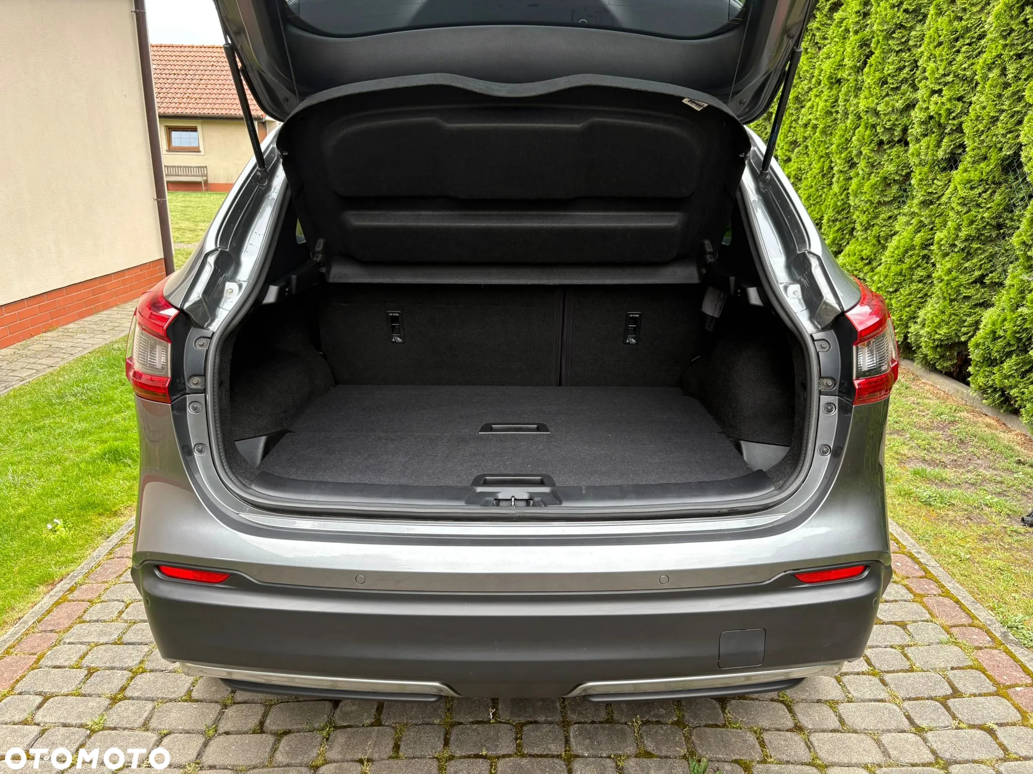 Nissan Qashqai 1.6 DCi N-Connecta Xtronic - 9