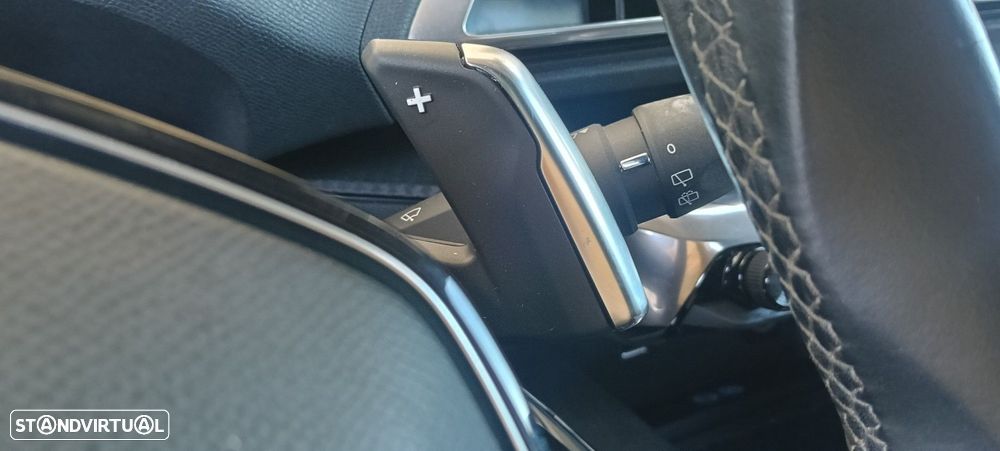 Peugeot 3008 1.5 BlueHDi Allure Pack EAT8 - 16