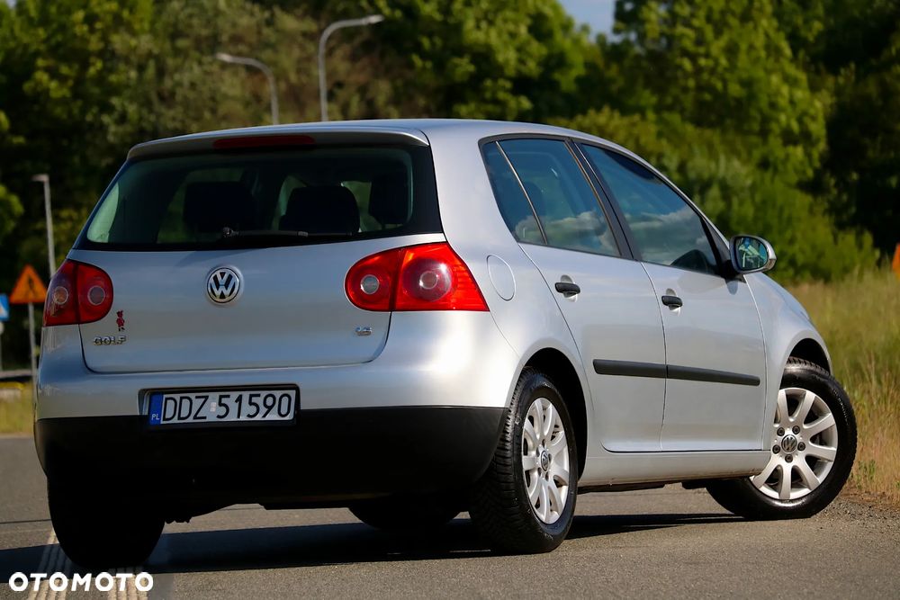 Volkswagen Golf 1.6 Trendline - 23