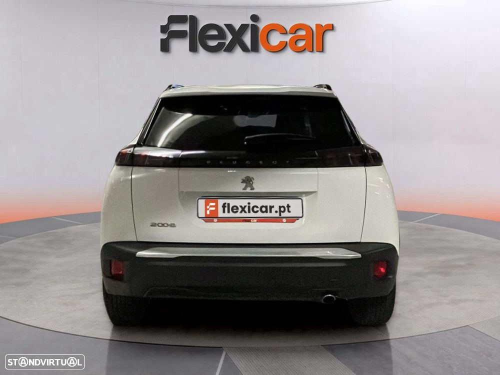 Peugeot 2008 - 8