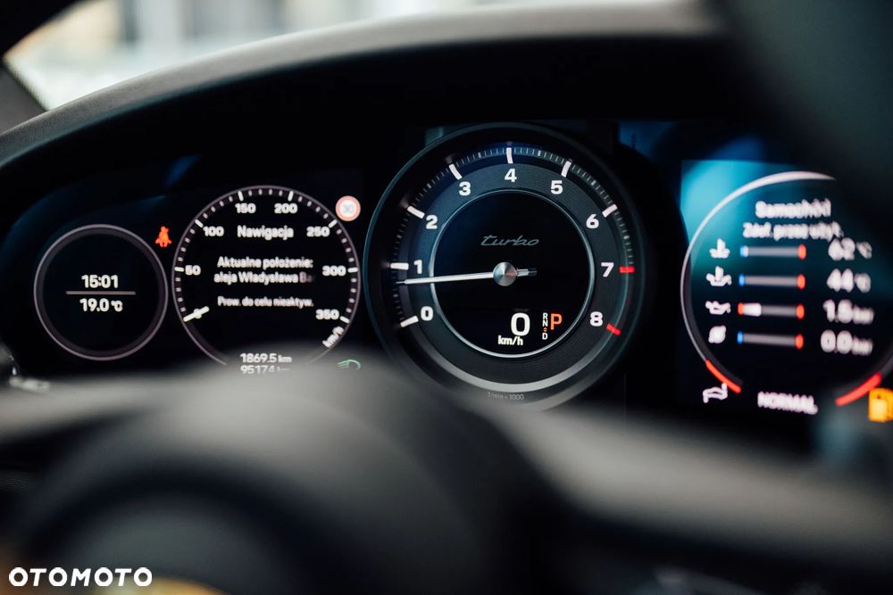 Porsche 911 Turbo - 33