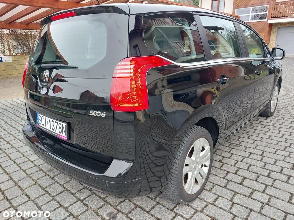 Peugeot 5008 HDI 115 Active - 13