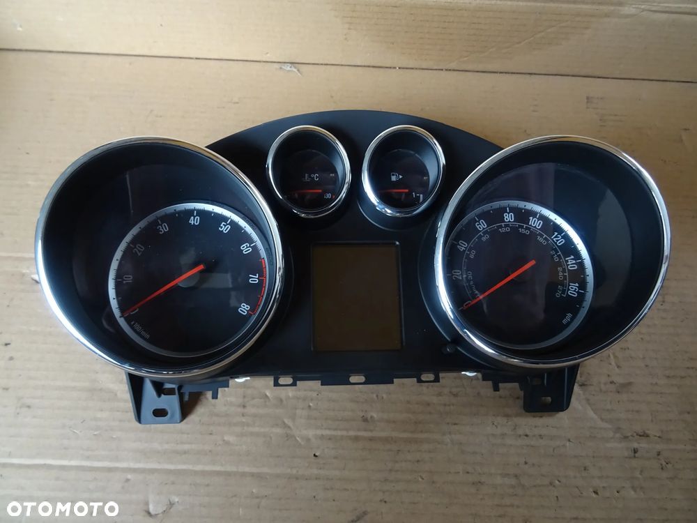 LICZNIK BENZYNA ZEGARY OPEL ZAFIRA C ASTRA J UK - 4