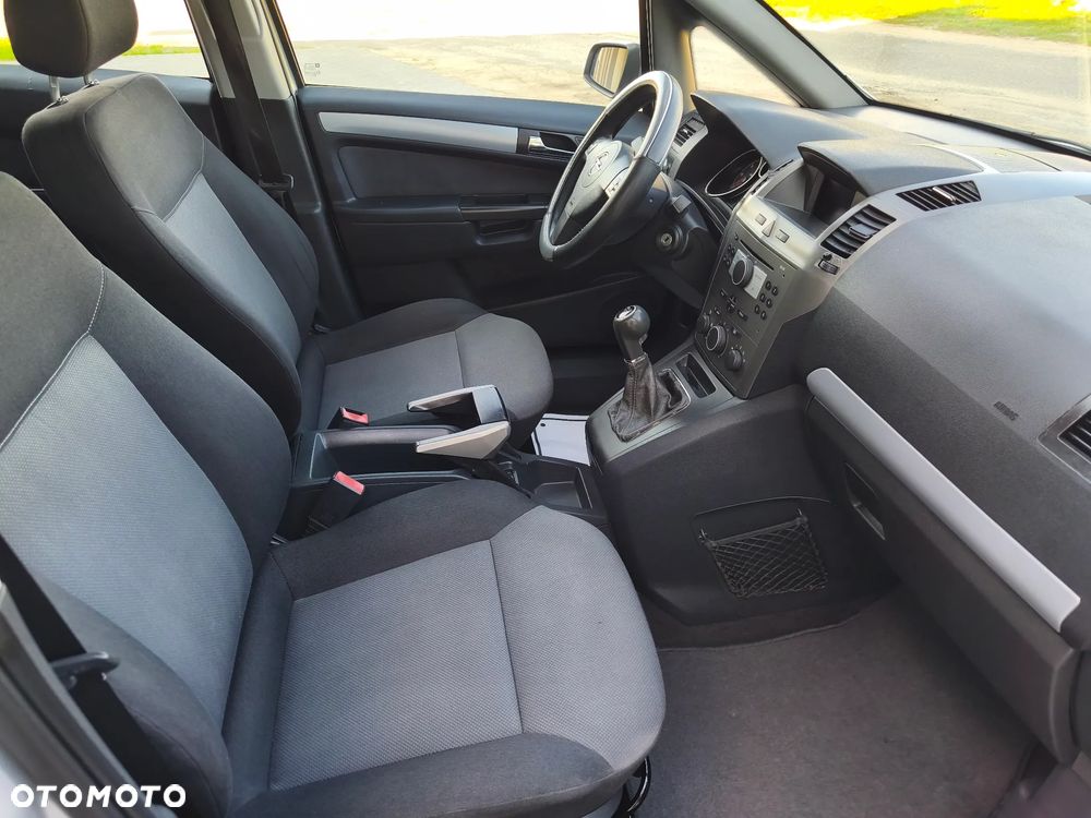 Opel Zafira 1.9 CDTI Enjoy - 32