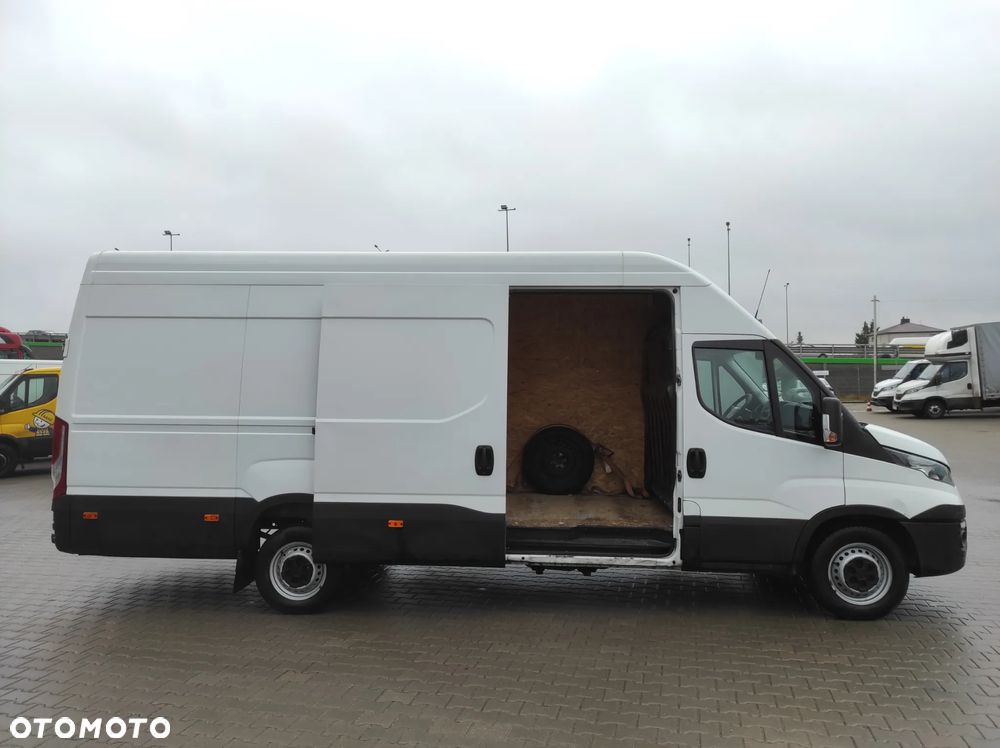 Iveco DAILY 35S15 - 11