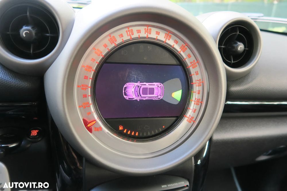 Mini Countryman - 12