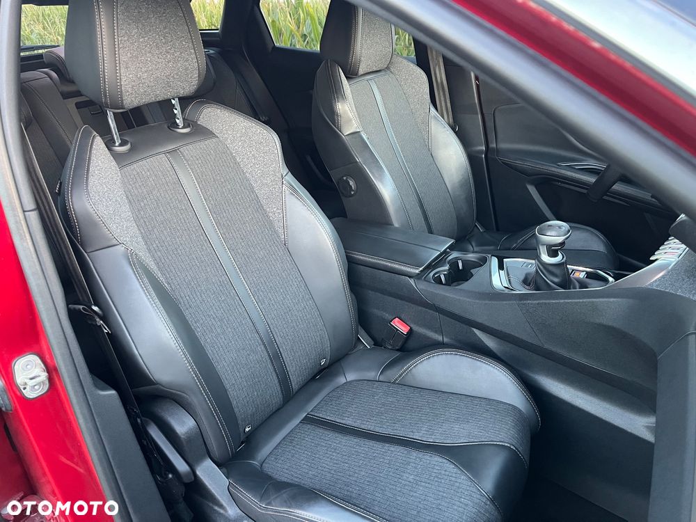 Peugeot 3008 - 24