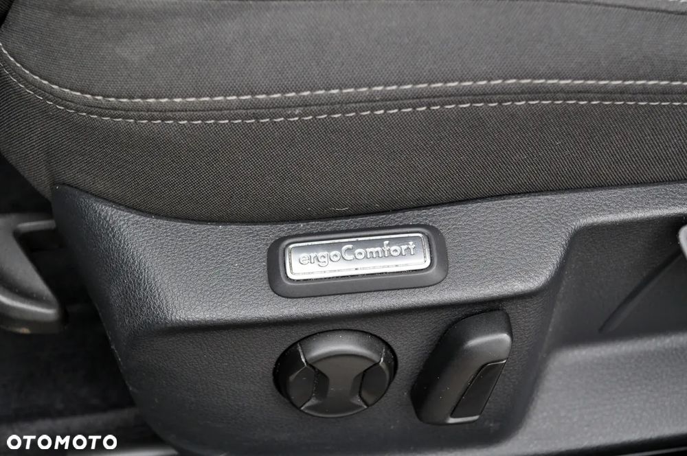 Volkswagen Passat 2.0 TDI BMT Comfortline DSG - 15