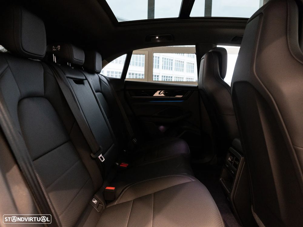 Porsche Macan Electric 4 - 27