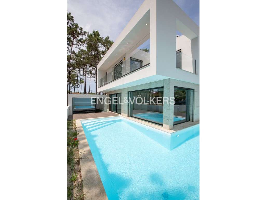 Elegante Moradia T4 com Piscina, na Aroeira - Grande imagem: 2/39
