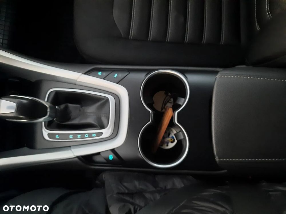 Ford Mondeo 2.0 TDCi Edition PowerShift - 38