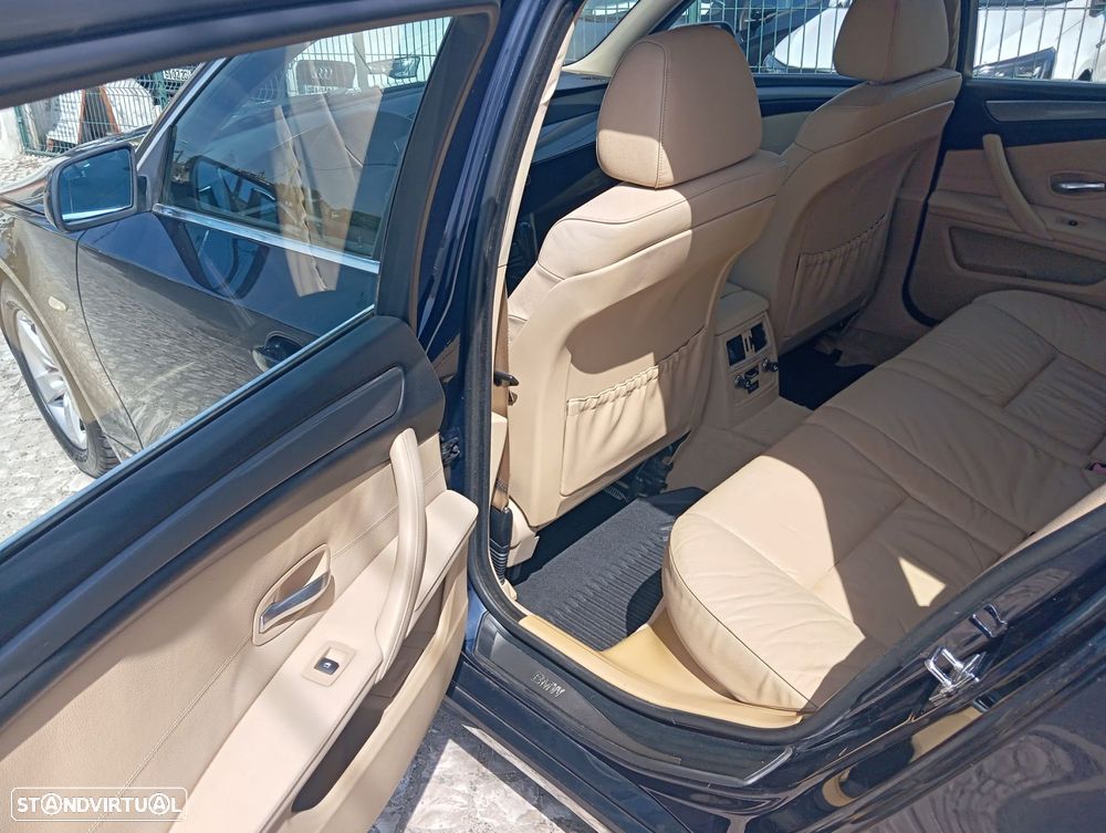 BMW 520 dA - 14