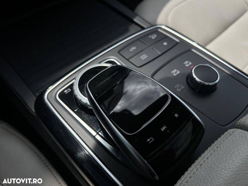 Mercedes-Benz GLE - 17