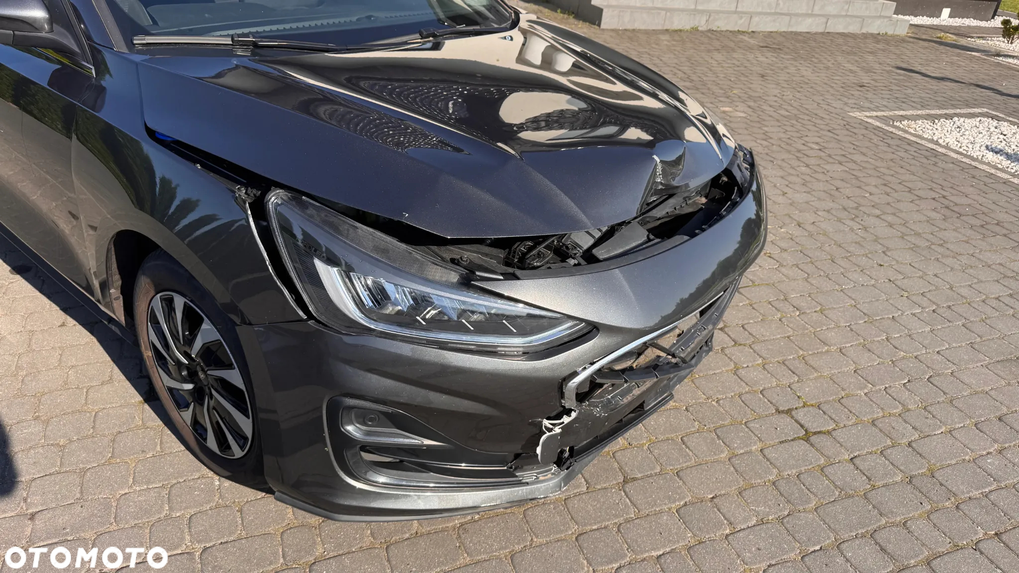 Ford Focus 1.0 EcoBoost Hybrid TITANIUM X - 10