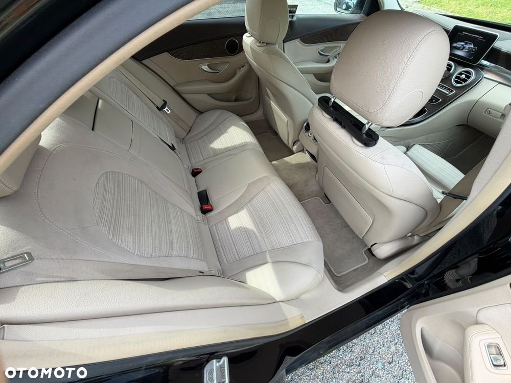 Mercedes-Benz Klasa C 200 7G-TRONIC - 16