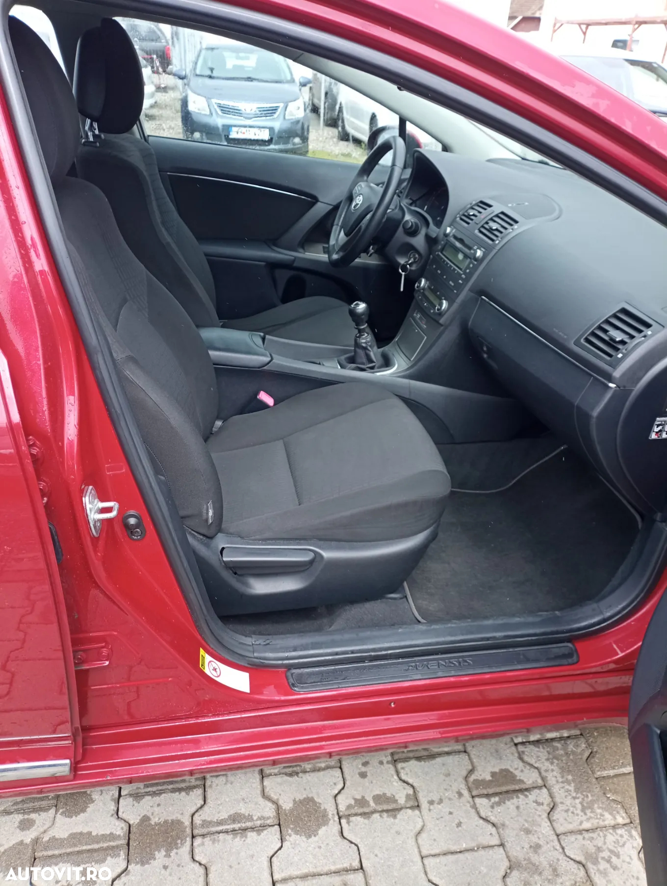 Toyota Avensis - 7