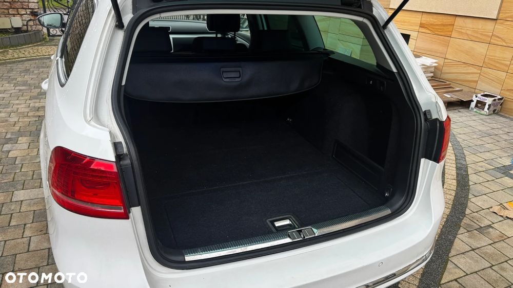 Volkswagen Passat 2.0 TSI Highline - 27