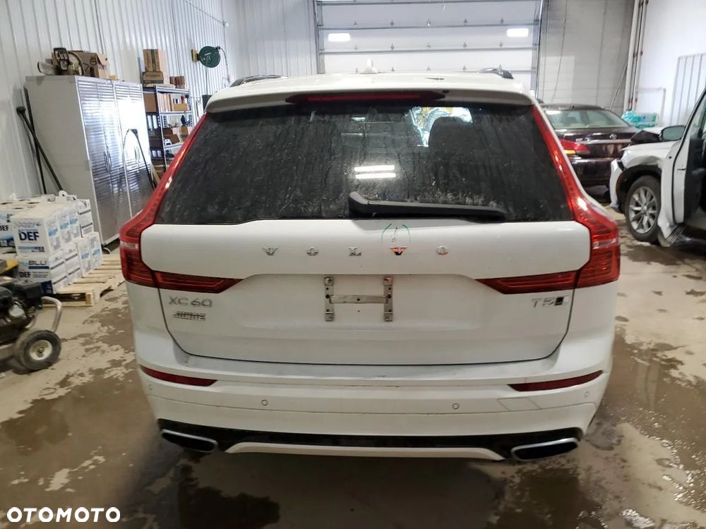 Volvo XC 60 T5 AWD Geartronic RDesign - 6
