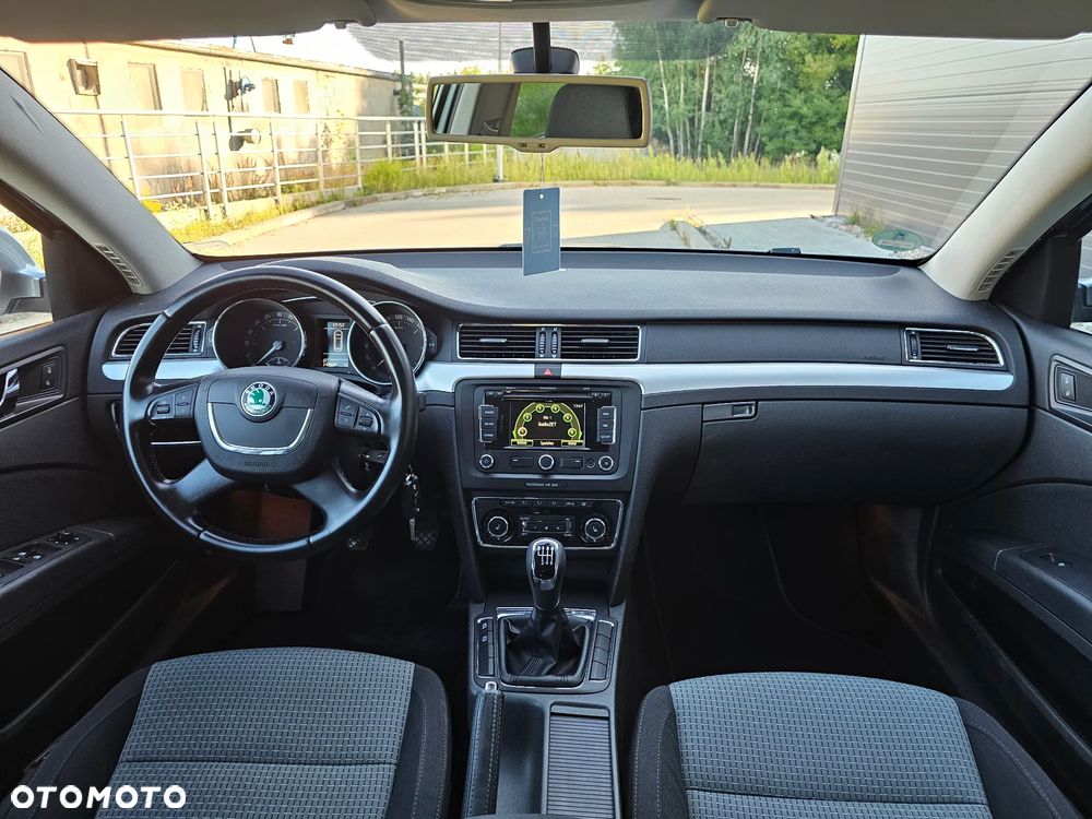 Skoda Superb 2.0 TDI Exclusive - 17