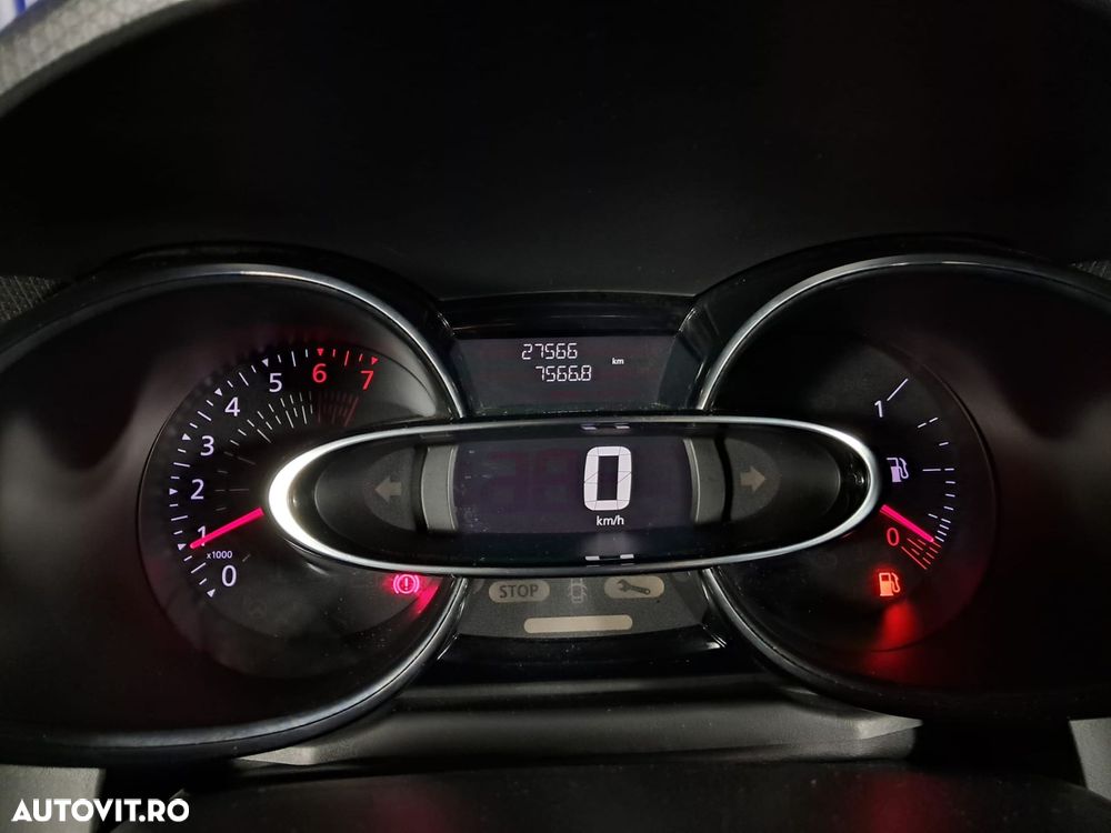 Renault Clio - 16